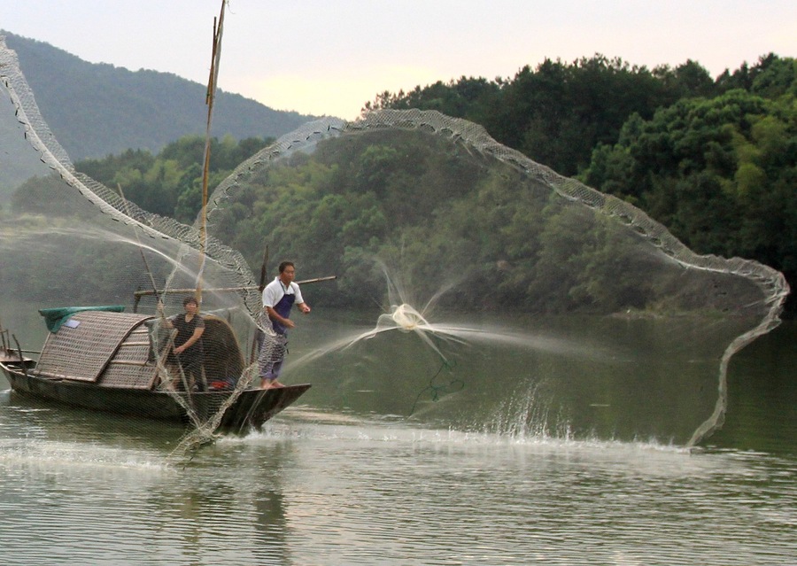 掌握現(xiàn)代捕魚技術(shù)，最新撒魚網(wǎng)助你開啟高效捕魚之旅