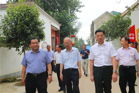 康縣何明遠的最新新聞